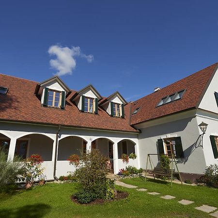 Fruehstueckspension Kleinschuster Burgau Exteriör bild